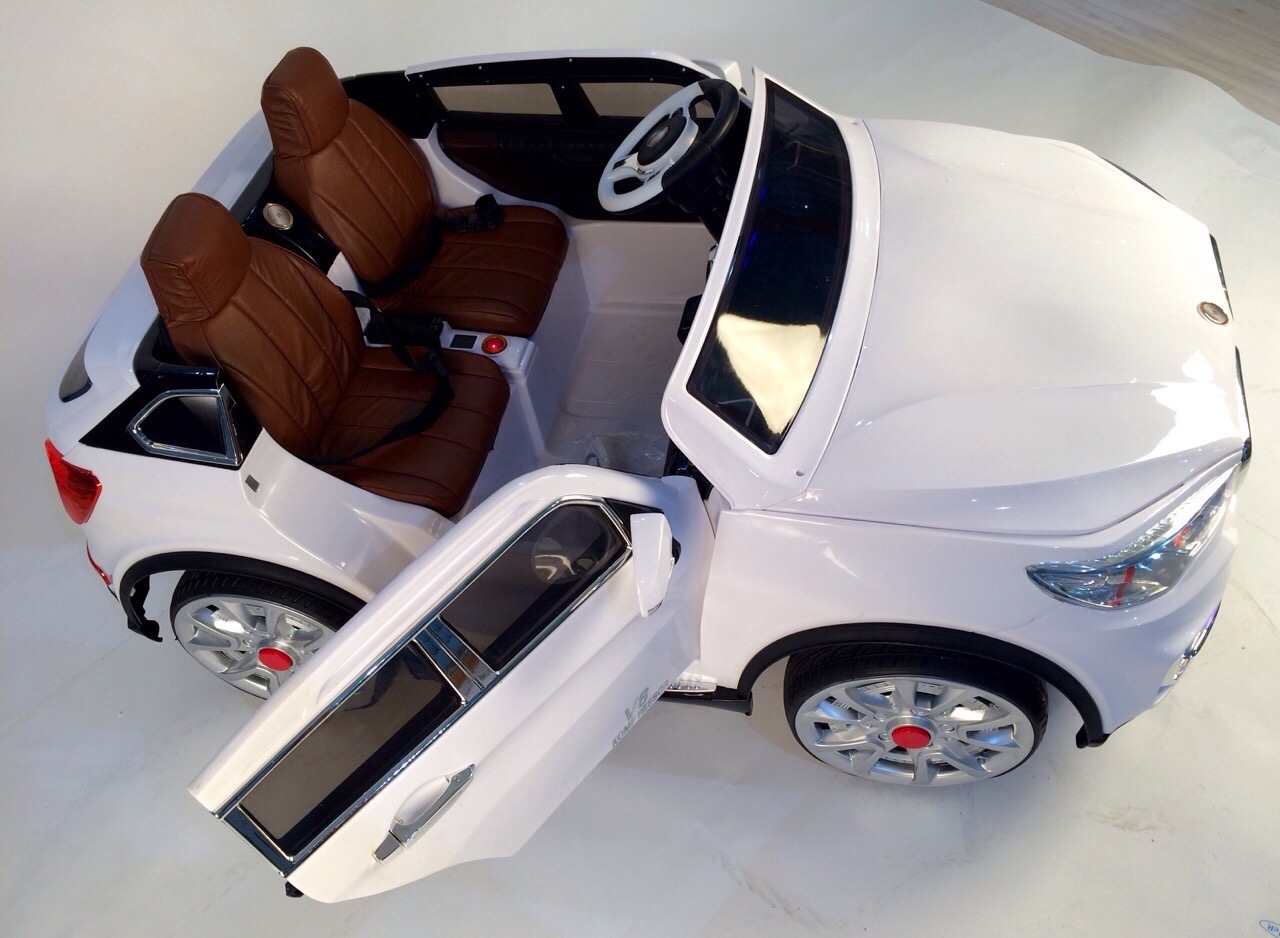 Детский двухместный электромобиль BMW M333MM с дистанционным управлением белый